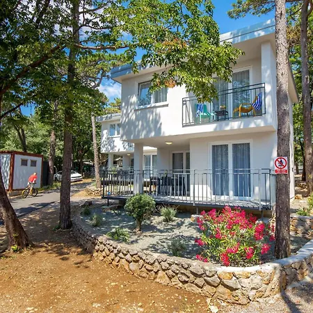 Stunning Home In Kraljevica With Wifi *